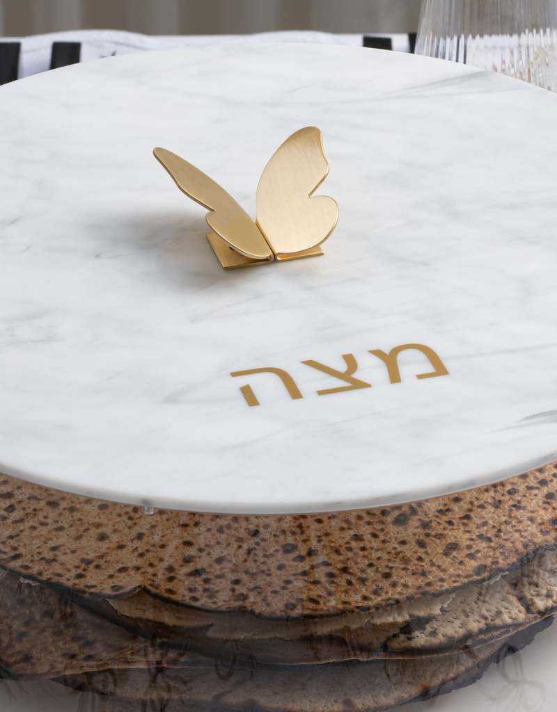 2.0 Luxe Acrylic Round White Matzah Box - Brass Butterfly Knob