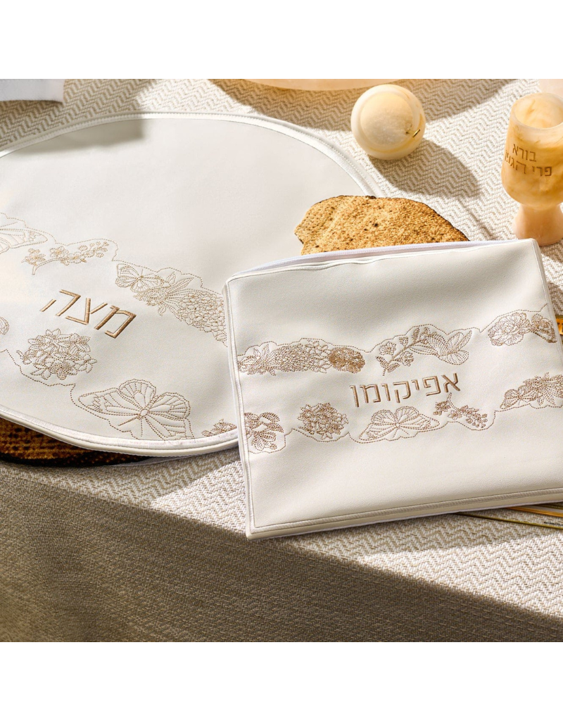 Gold Inlay Pesach Set