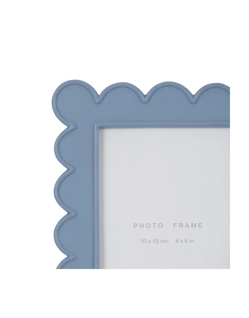 Scalloped Resin Glass Picture Frame