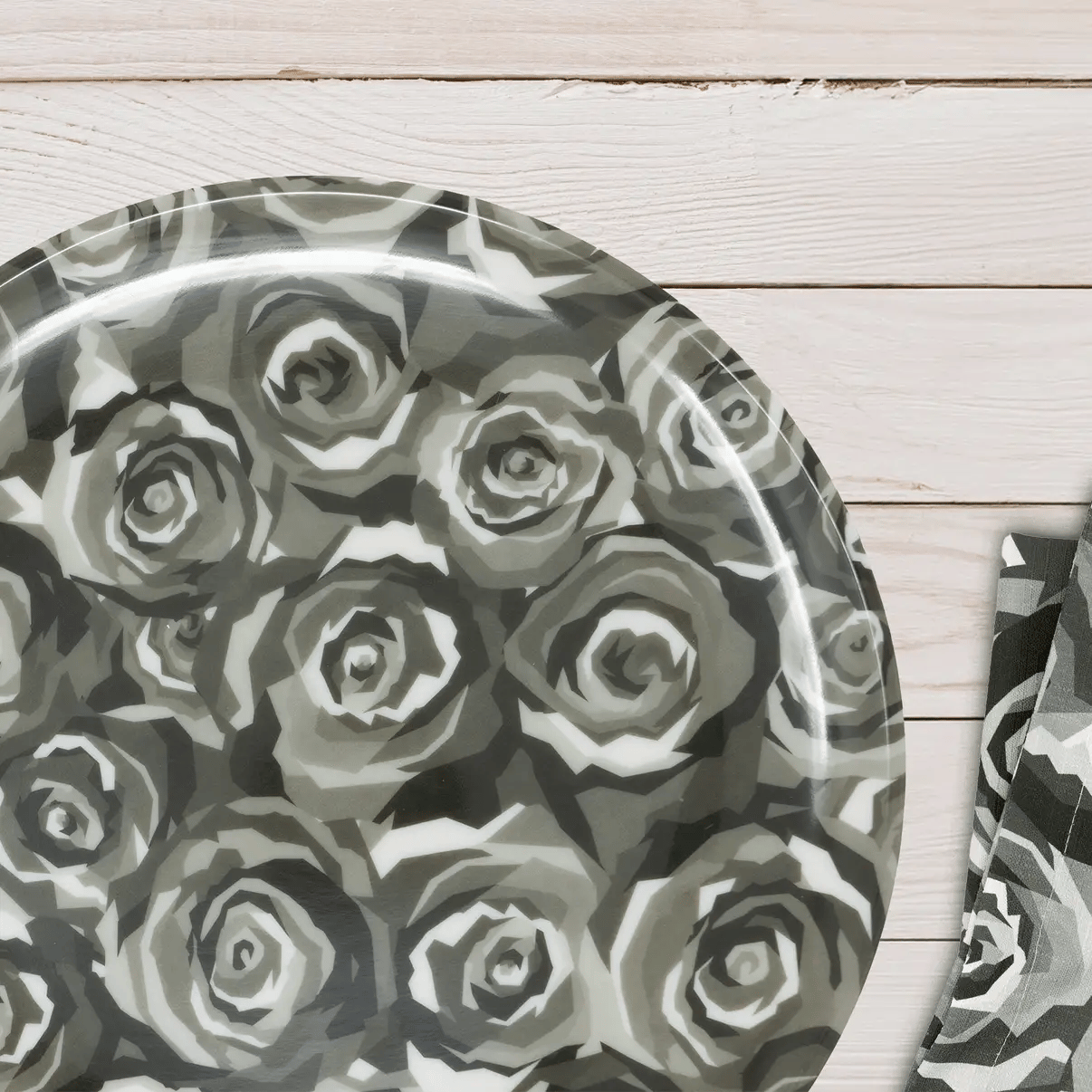 Elizabeth Sutton Collection: Grayscale Roses Dinner Plate Set