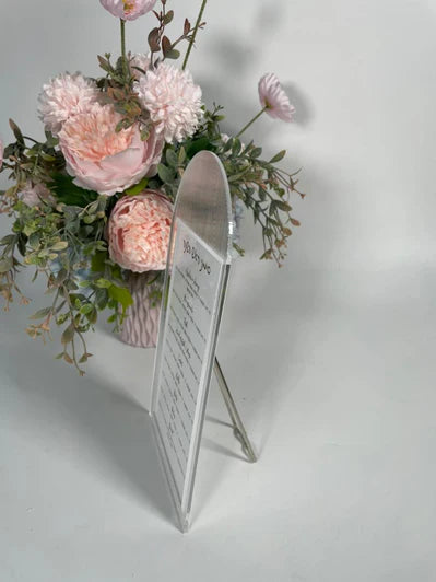 Wavy Acrylic Simanim Card with Stand