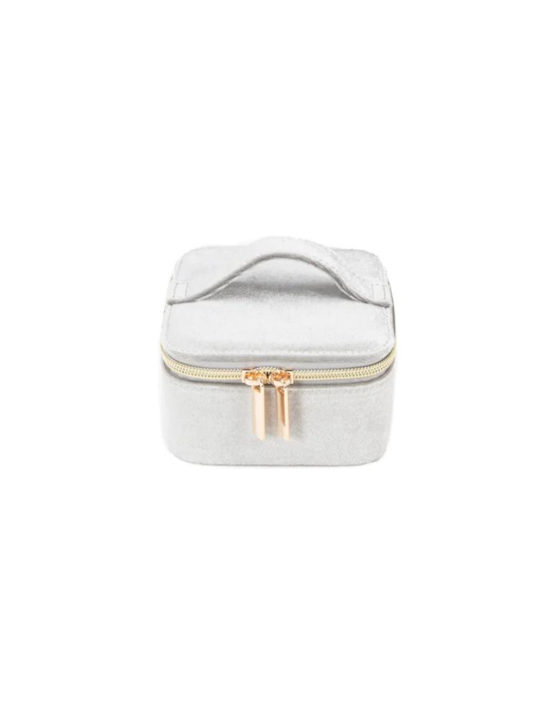 Vera Travel Jewelry Case