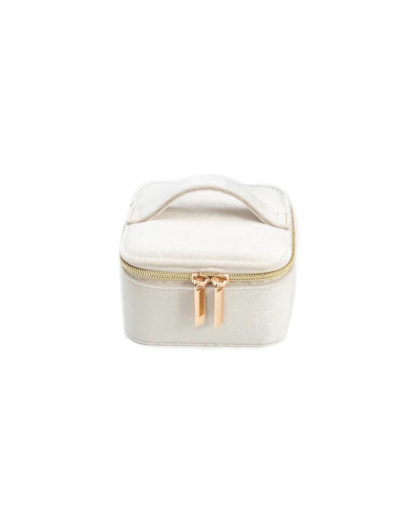 Vera Travel Jewelry Case