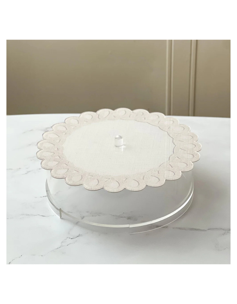 Linen Style Matzah Box with Scalloped Edge