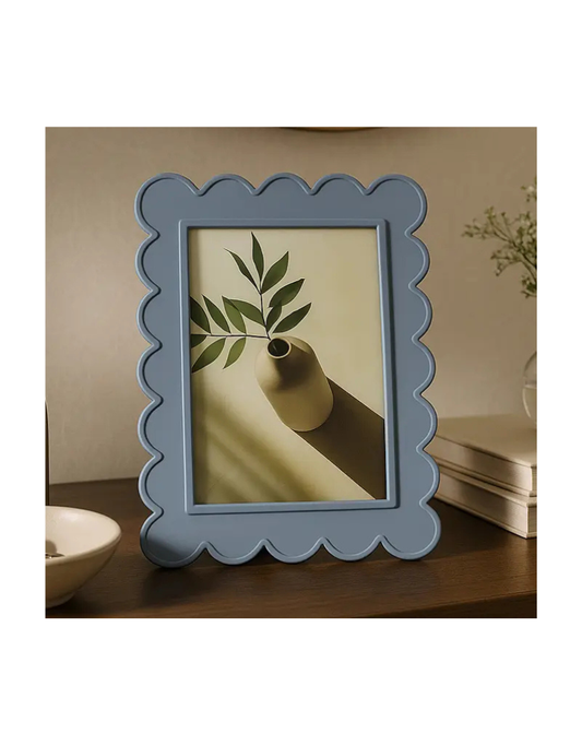 Scalloped Resin Glass Picture Frame