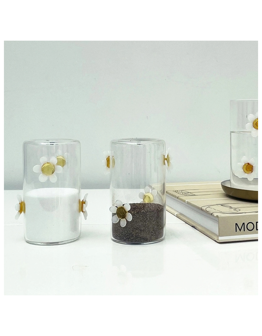 3D Daisy Flower Salt and Pepper Set