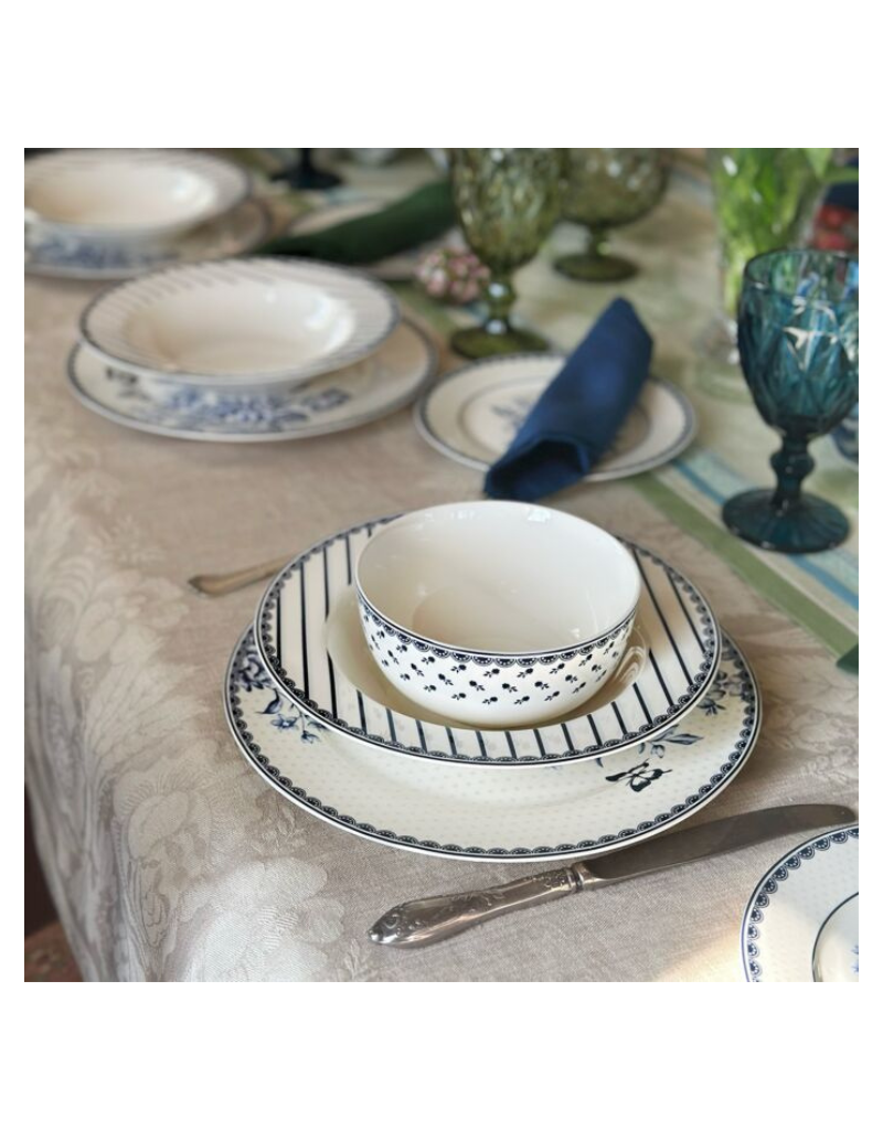 Vintage Indigo 24pc Porcelain Dinnerware set