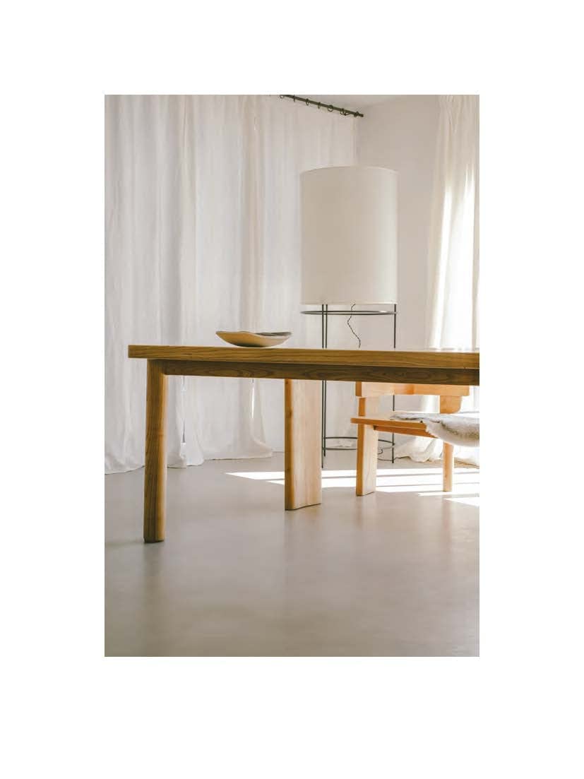 BEA MOMBAERS Items & Interiors – On The Table