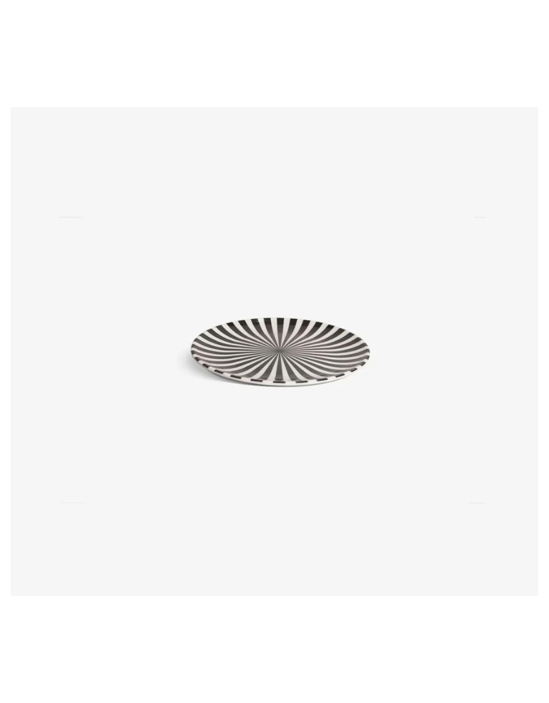 Elizabeth Sutton Collection: Black & White Starburst 12pc Melamine Dinnerware Set
