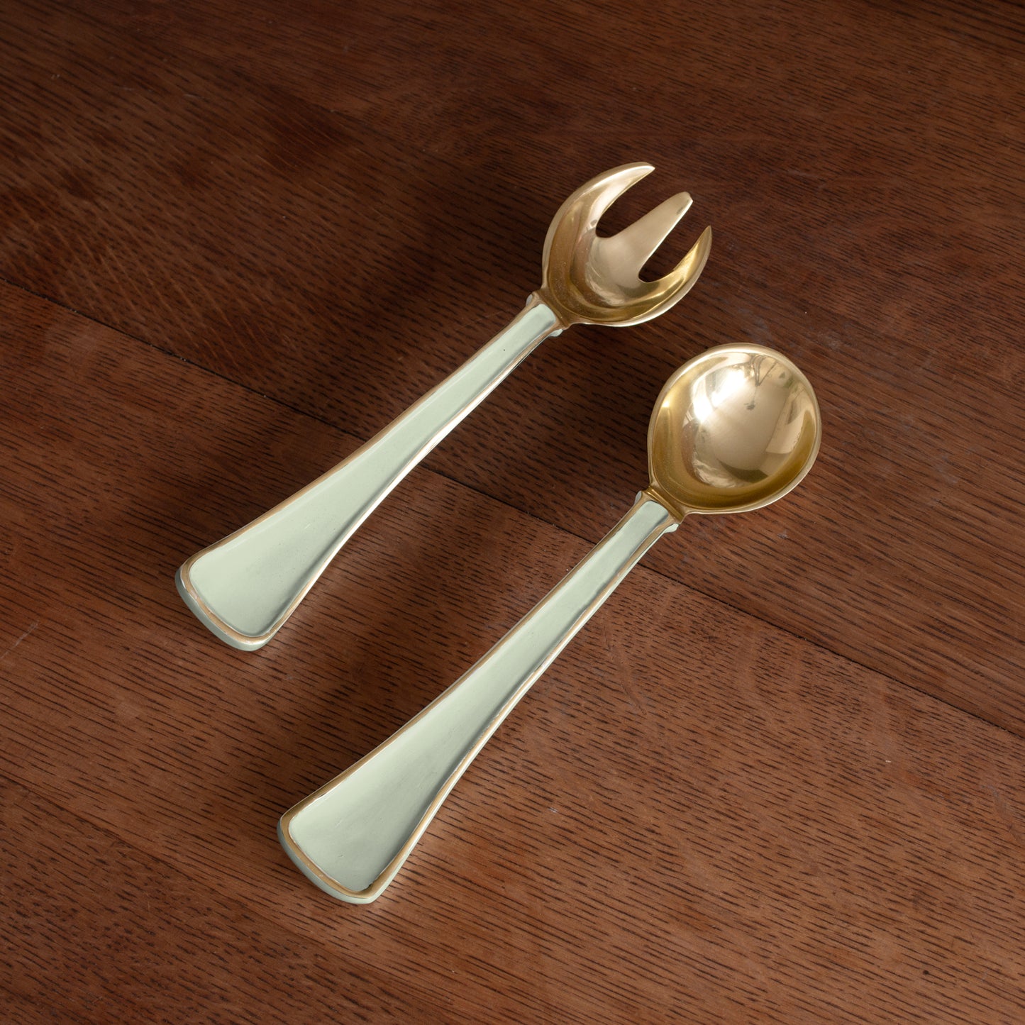 ENCANTO Soho Salad Servers - Pistachio