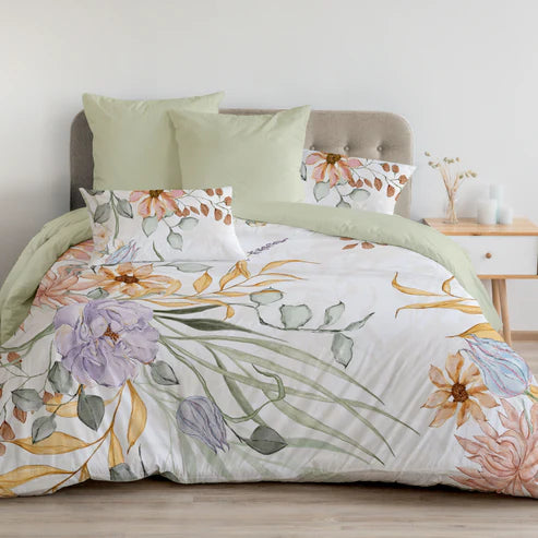Bold Blooms - Evergreen