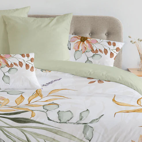 Bold Blooms - Evergreen