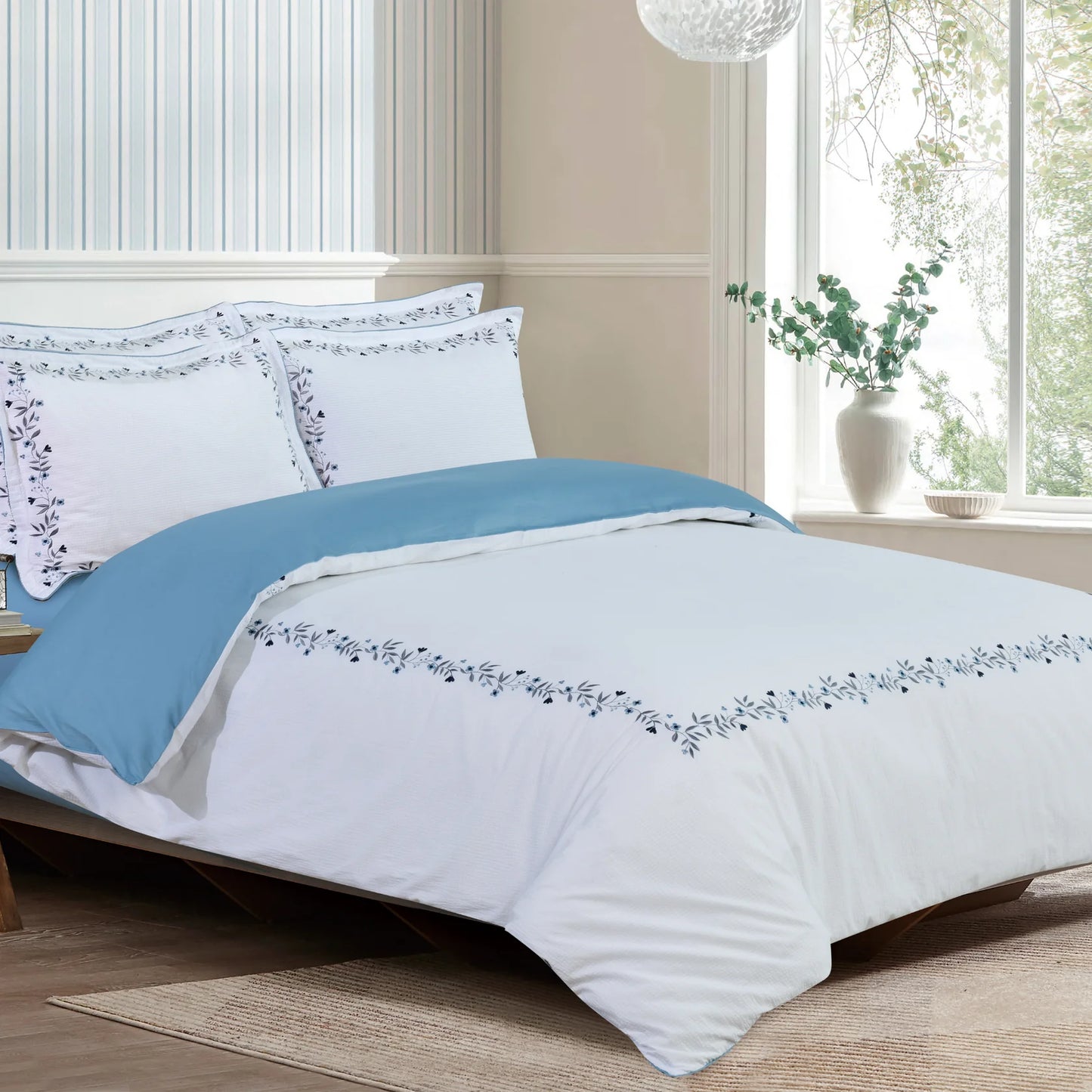 Magnolia Hotel Collection - Blue