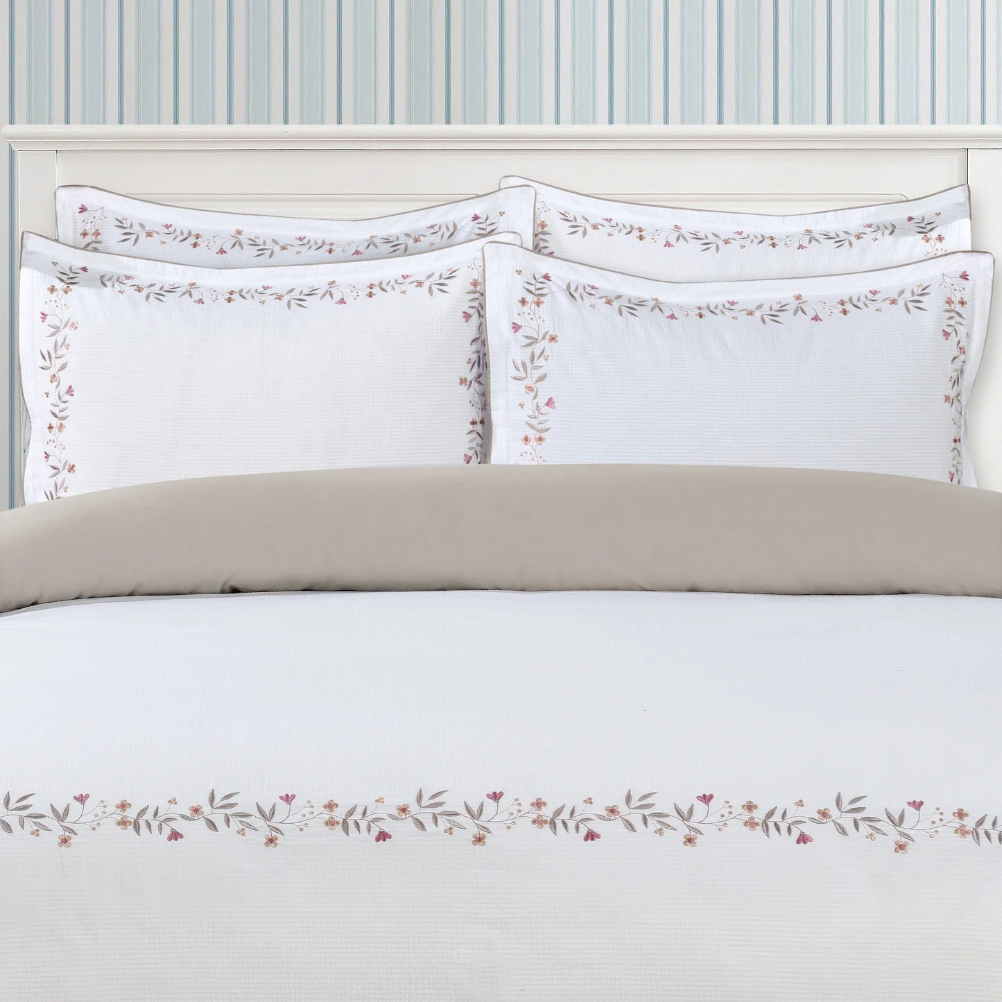 Magnolia Hotel Collection - Taupe