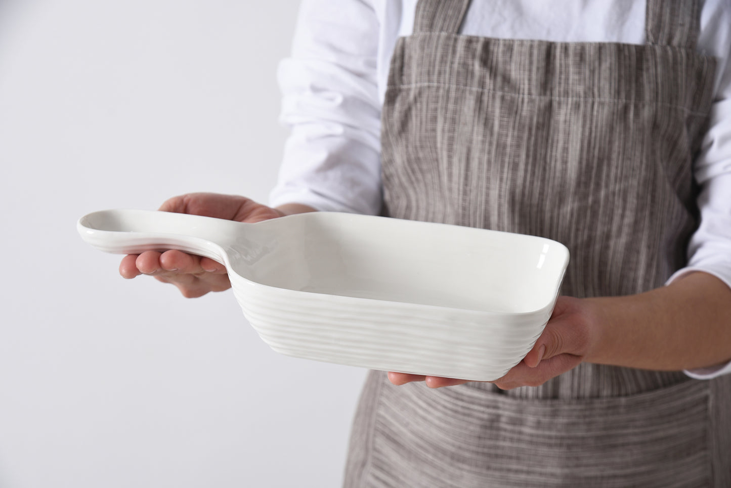 Serving Dish with Handle