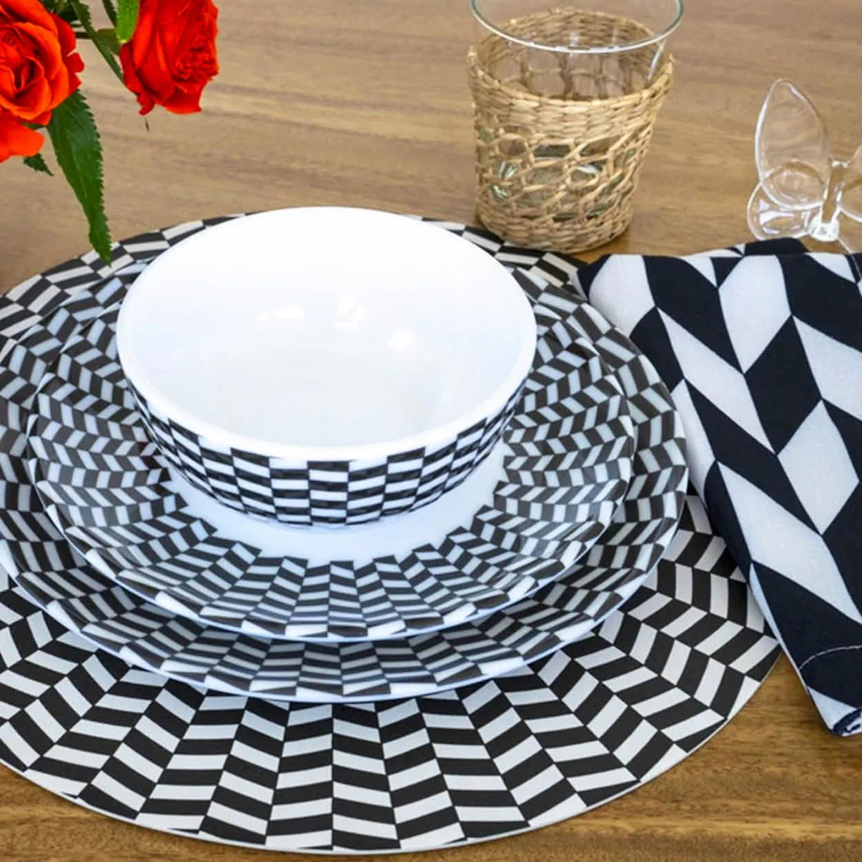 Elizabeth Sutton Collection: Black & White Chevron Salad Plate Set