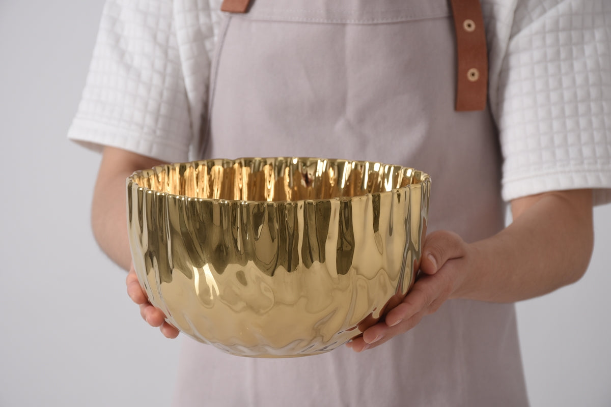 Pleated Medium Gold Porcelain Bowl