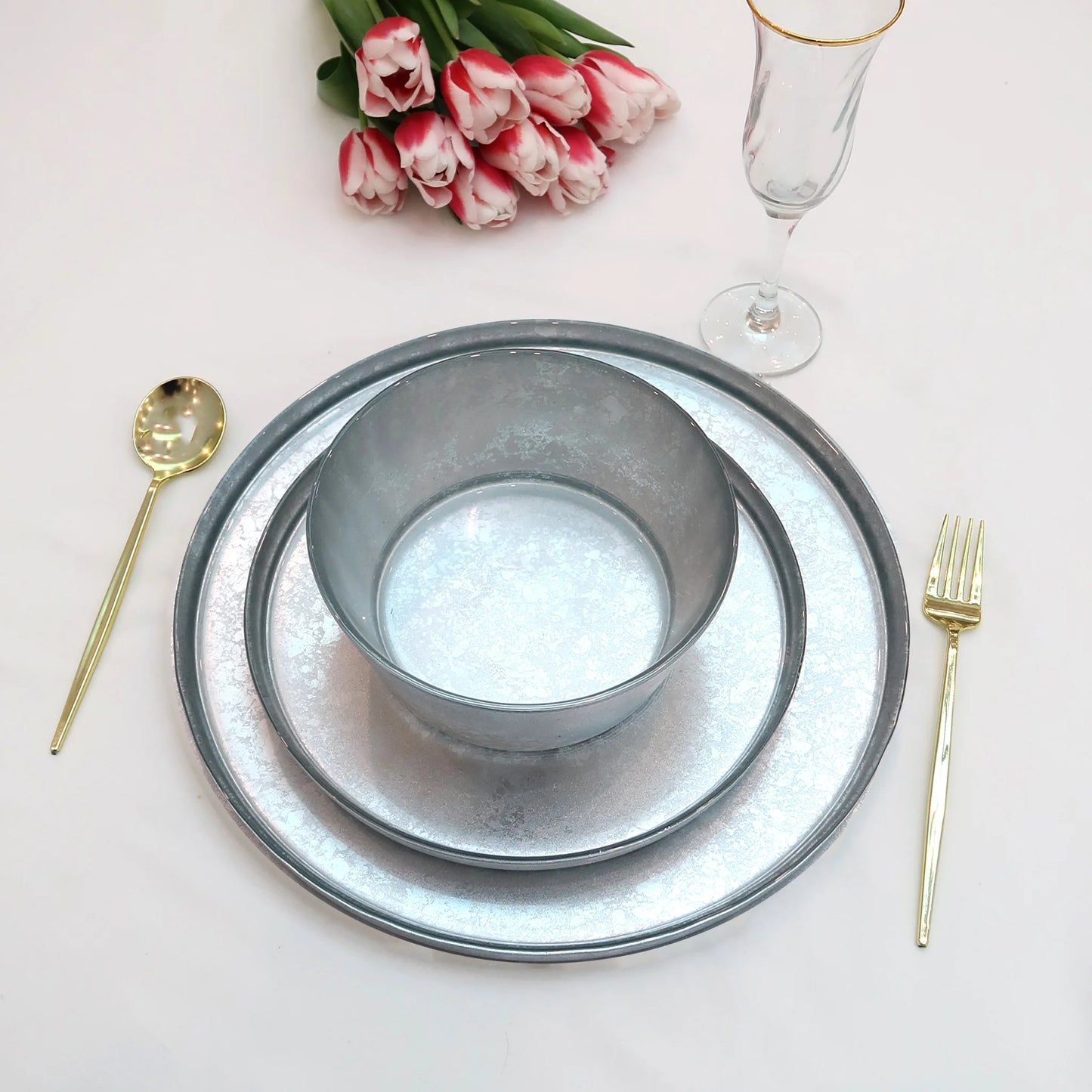 Service for 4 Shaded Silver Dinnerware Set