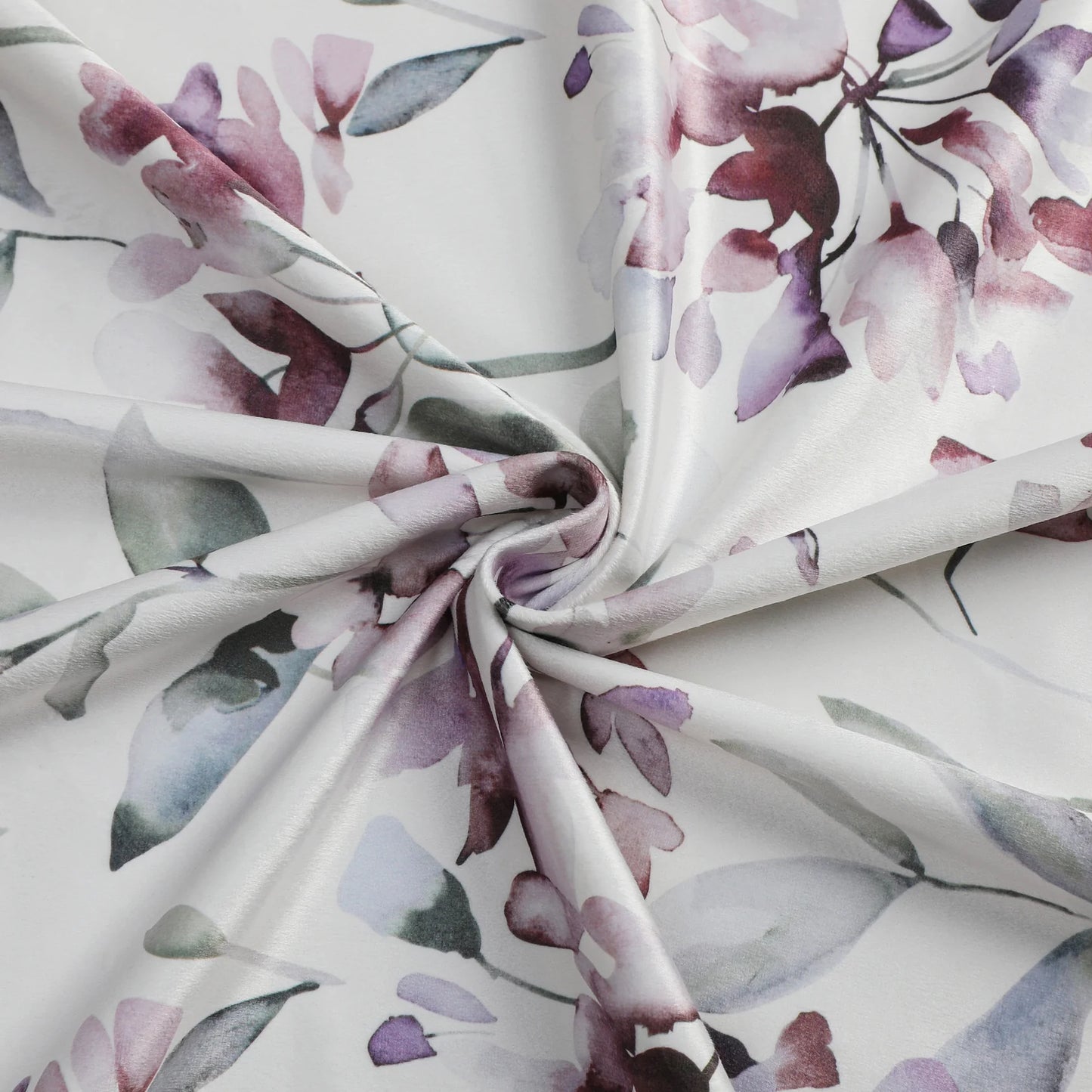 Velvet Mulberry Meadow Tablecloth #1420