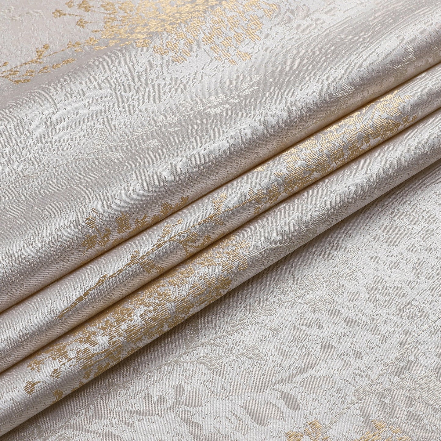 Jacquard Fern Cluster Gold Tablecloth #1601