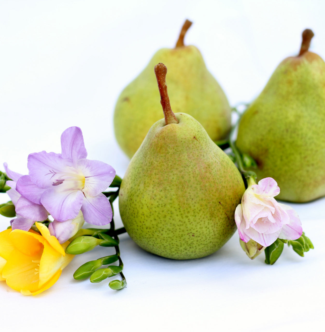 English Pear & Freesia Diffuser Refill