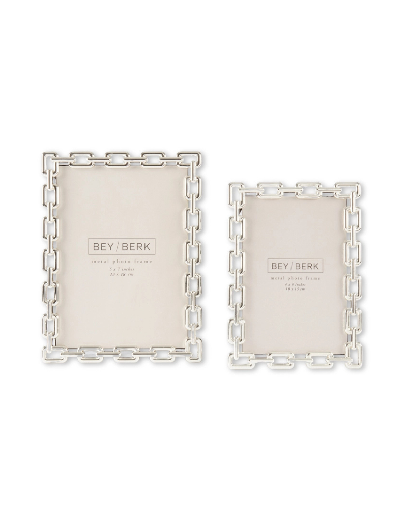 Silver Chain Link Frame