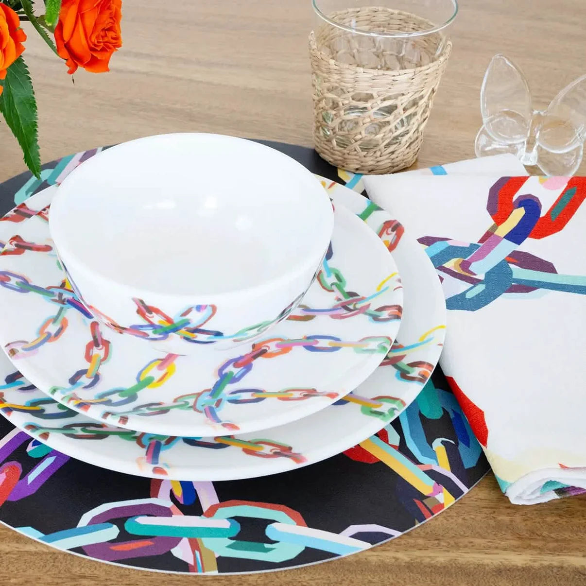 Elizabeth Sutton Collection: Large Chain Link Dinner Plate Set