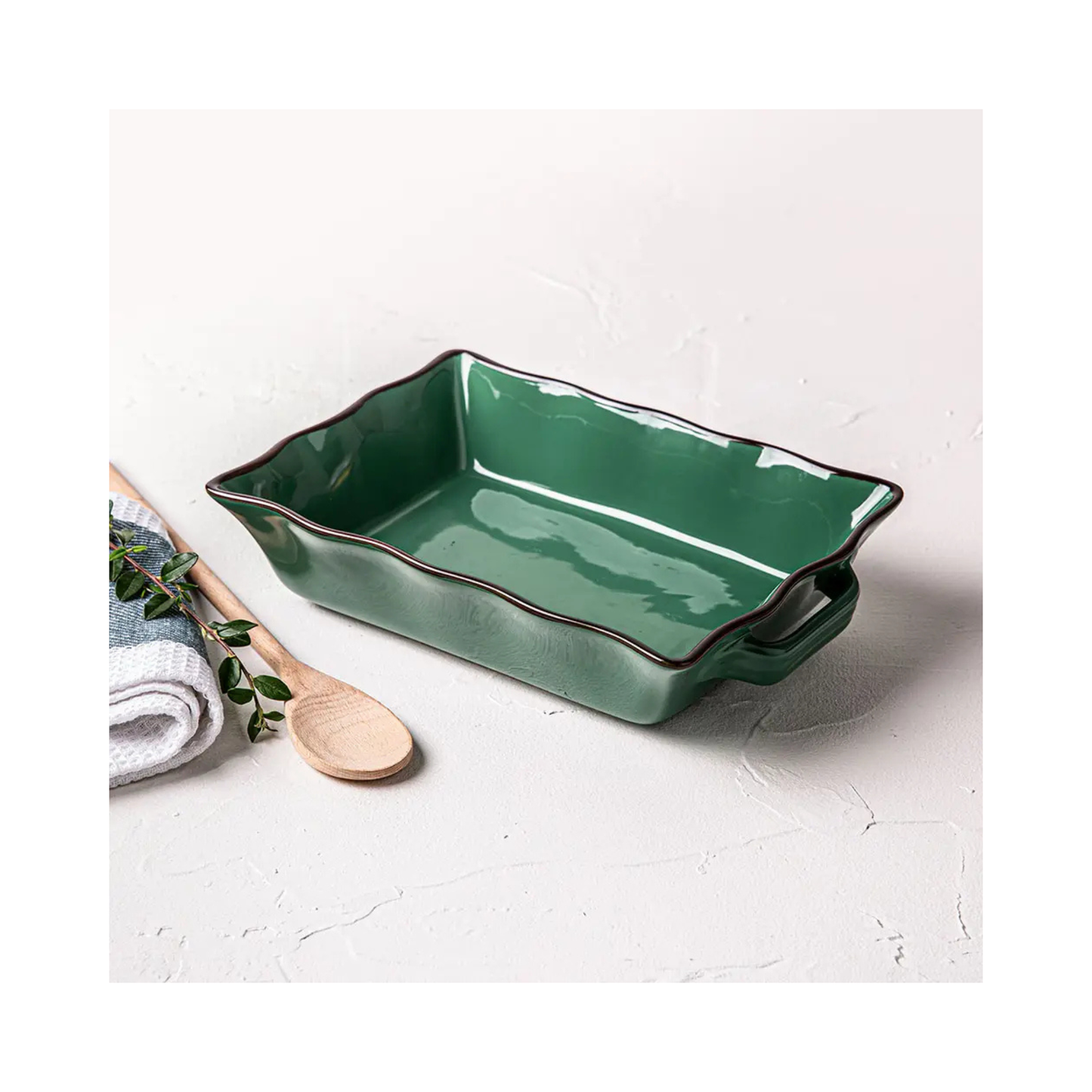 Tuscana Fluted Medium Rectangular Baker