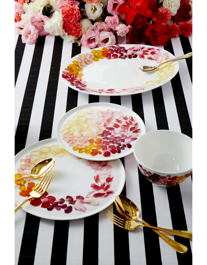 Petals Dinner Plate Set